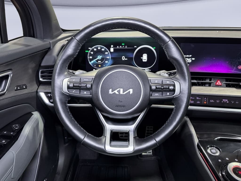 2023 Kia Sportage PHEV view 9