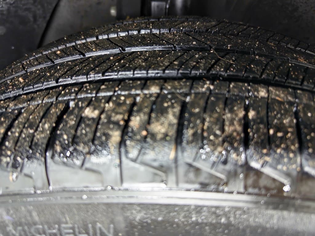 2023 Kia Sportage PHEV view 36