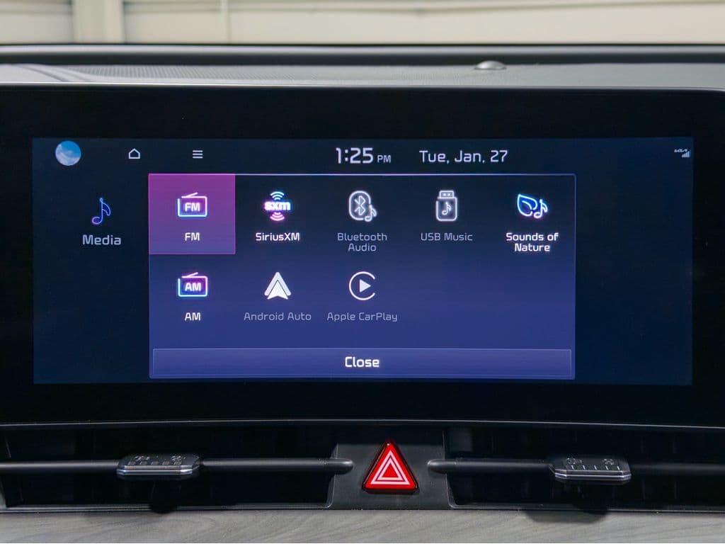 2023 Kia Sportage PHEV view 14