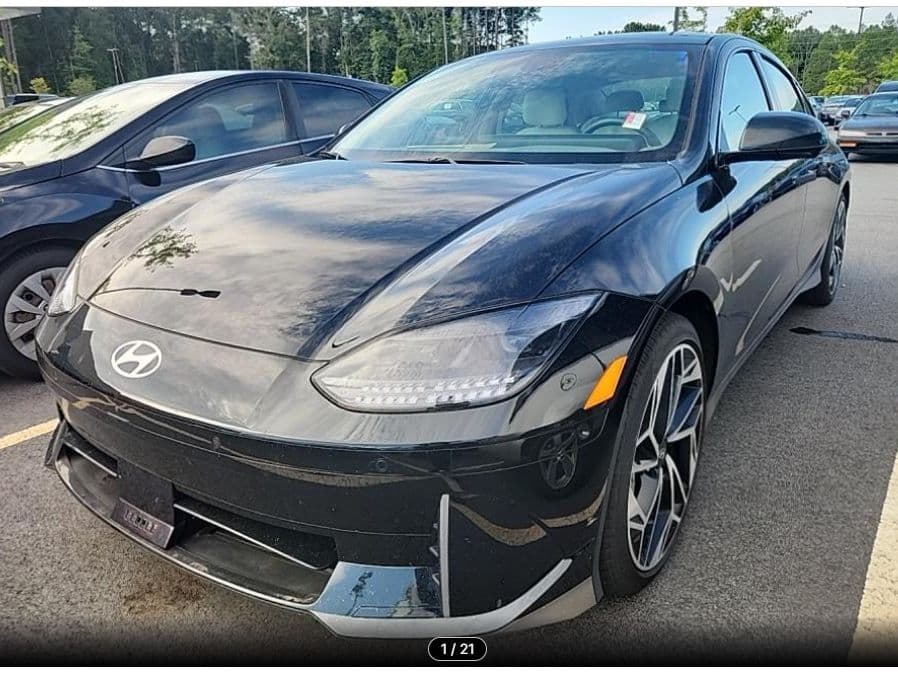 2023 Hyundai IONIQ 6 view 1