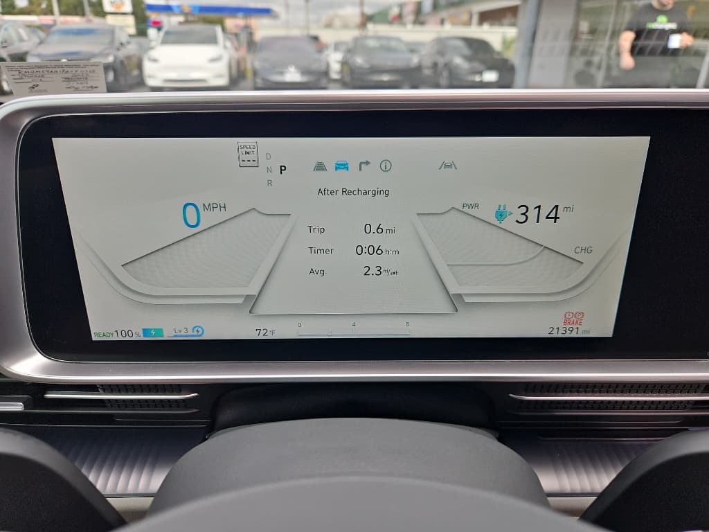 2023 Hyundai IONIQ 6 view 11
