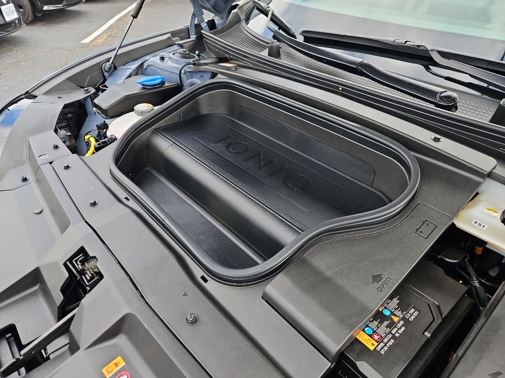 2023 Hyundai IONIQ 6 view 29
