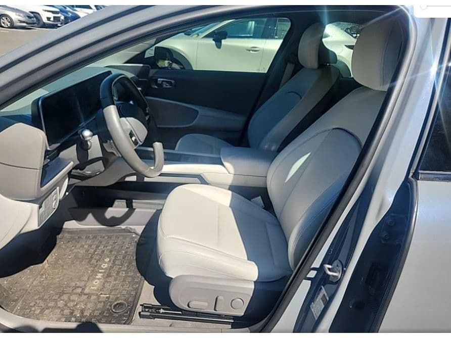 2023 Hyundai IONIQ 6 view 5