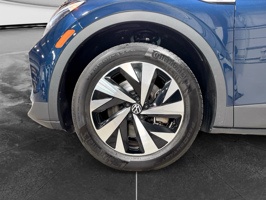 2023 Volkswagen ID.4 view 28
