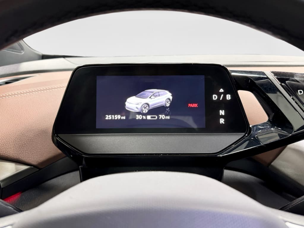 2023 Volkswagen ID.4 view 9