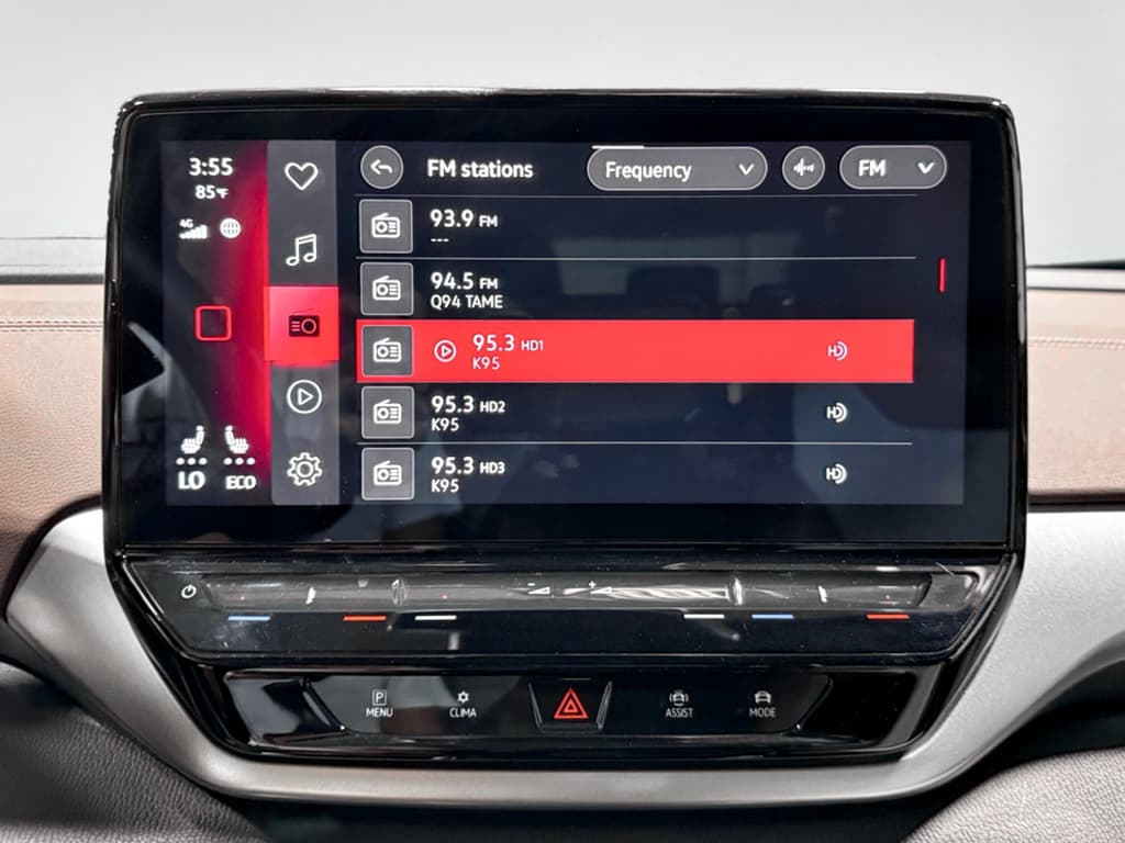 2023 Volkswagen ID.4 view 11