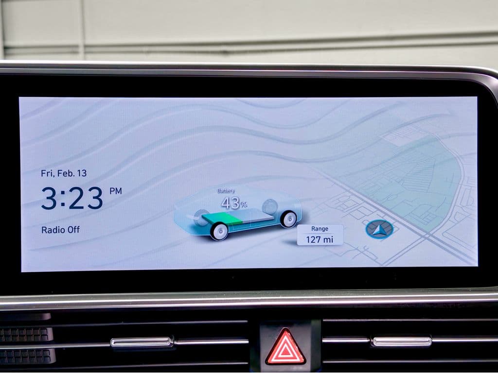 2023 Hyundai IONIQ 6 view 11