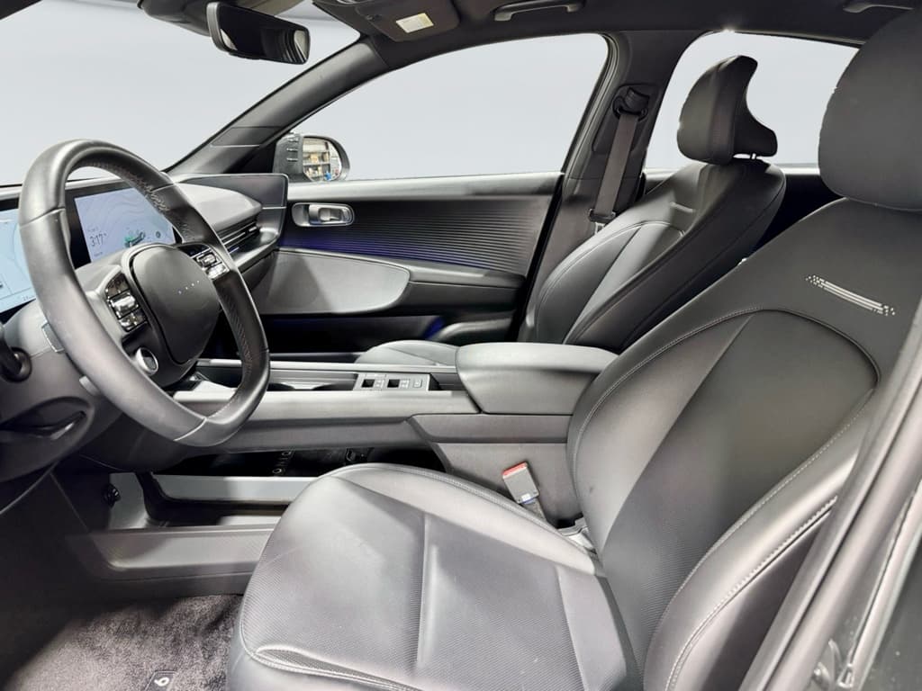 2023 Hyundai IONIQ 6 view 18