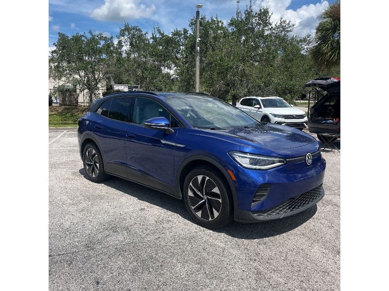2022 Volkswagen ID.4 view 7