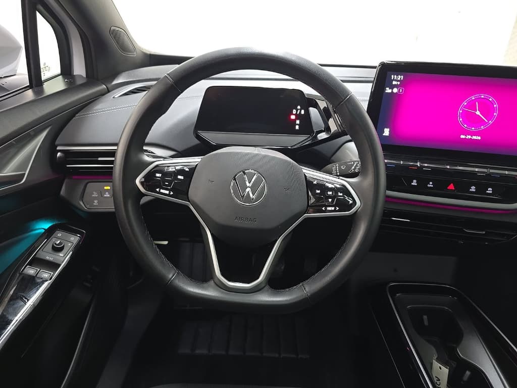 2023 Volkswagen ID.4 view 6