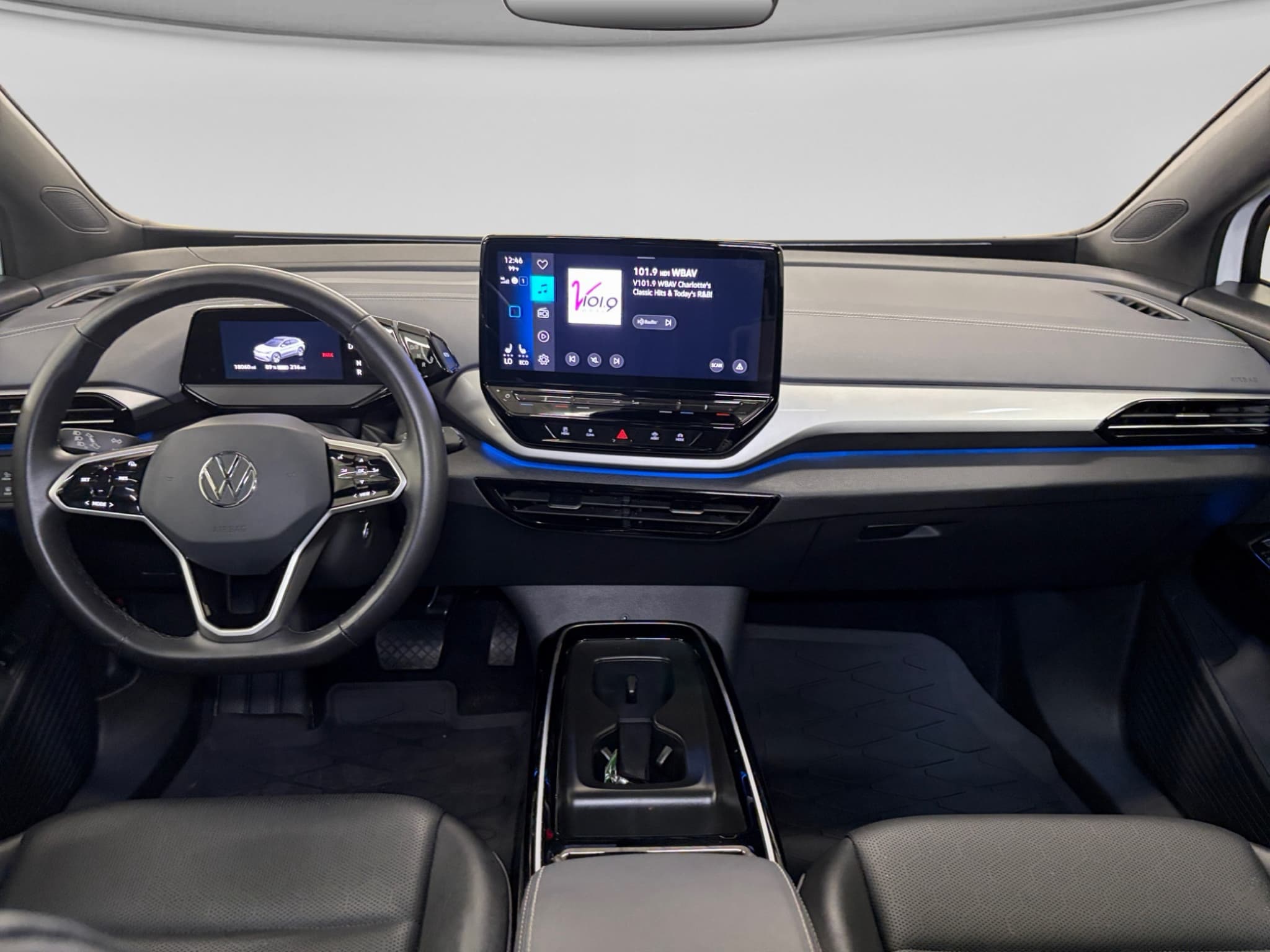 2023 Volkswagen ID.4 view 12