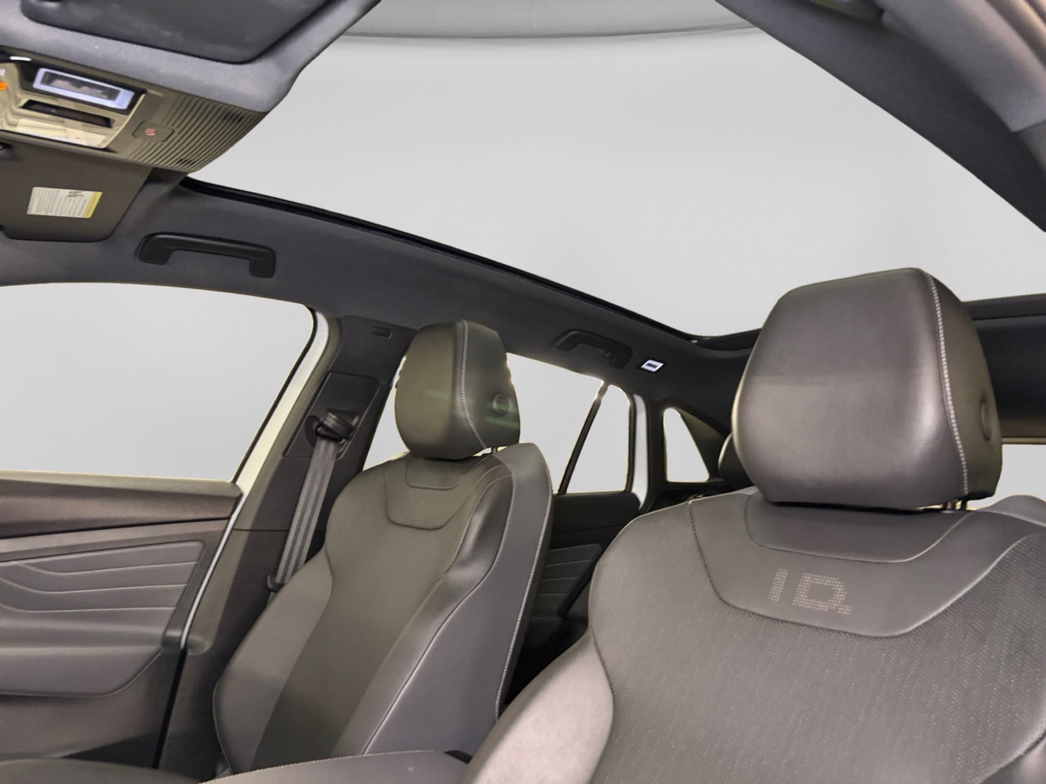 2023 Volkswagen ID.4 view 16
