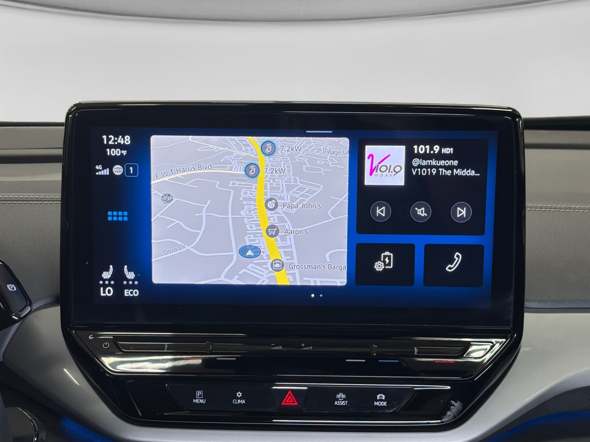 2023 Volkswagen ID.4 view 30