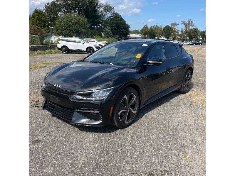 2022 Kia EV6 view 1