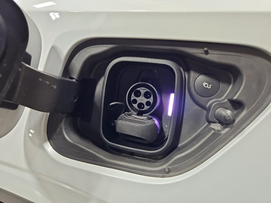 2022 Polestar Polestar 2 view 9