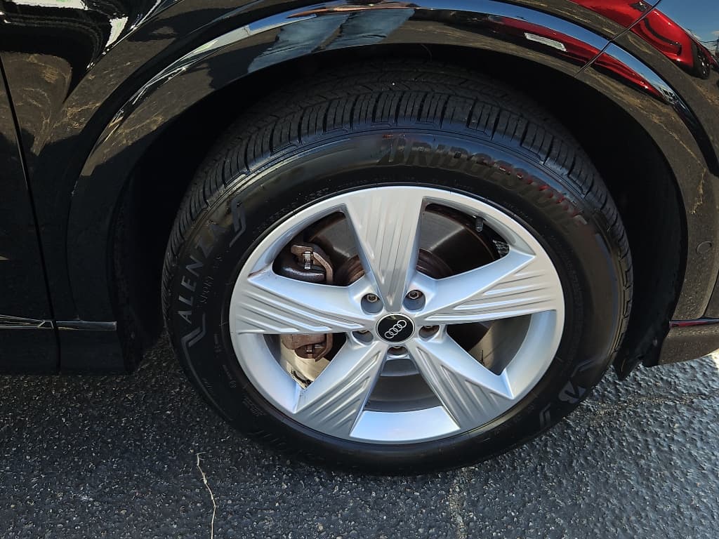 2022 Audi Q4 e-tron view 32