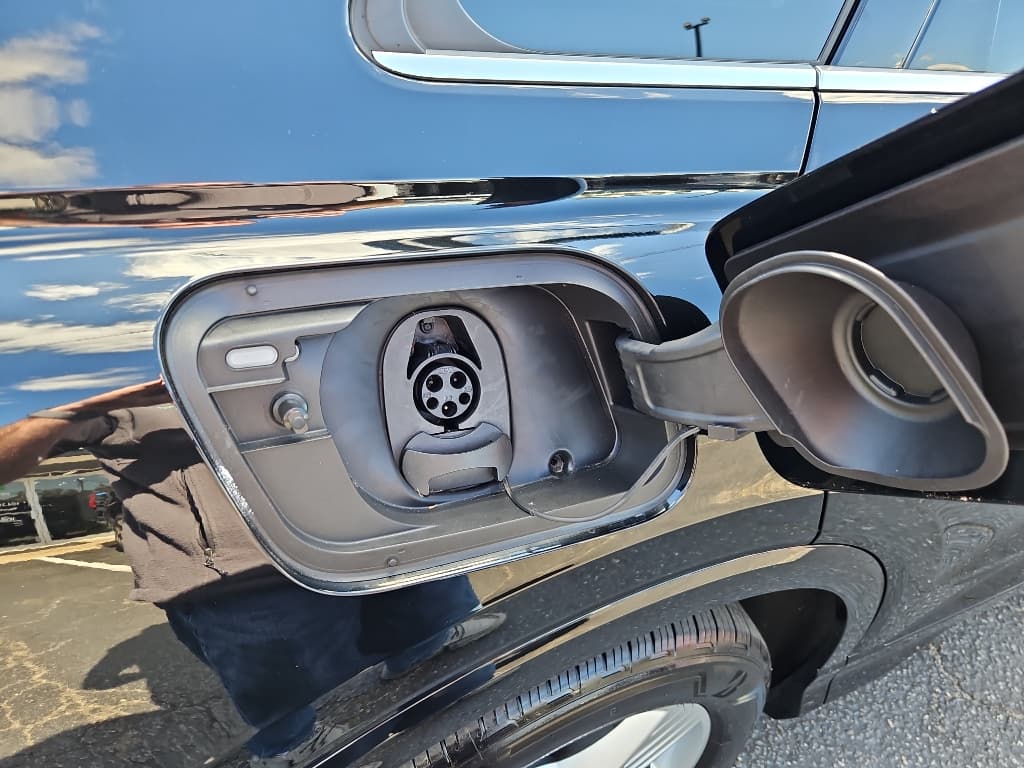 2022 Audi Q4 e-tron view 5