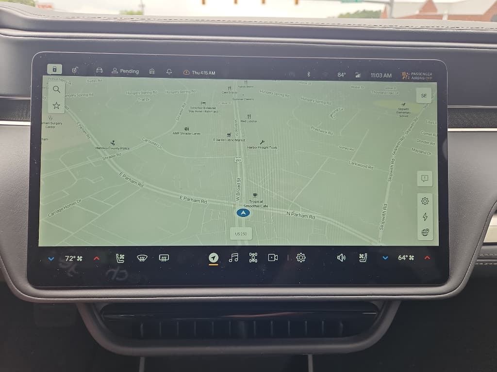 2025 Rivian R1S view 12
