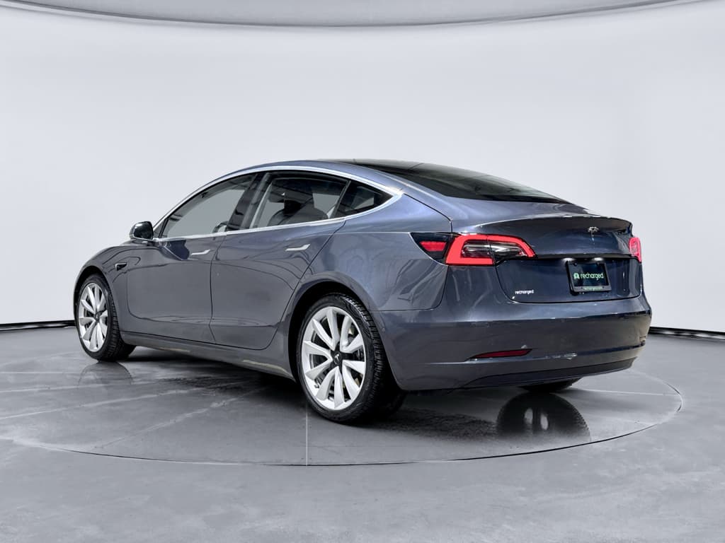 2018 Tesla Model 3 view 2