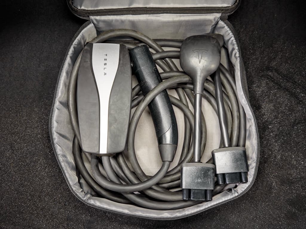 2018 Tesla Model 3 view 6