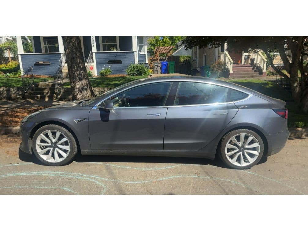 2018 Tesla Model 3 view 2