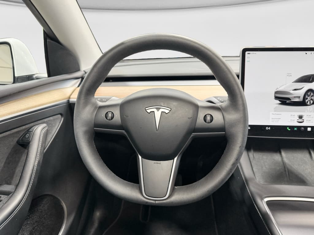 2023 Tesla Model Y view 7