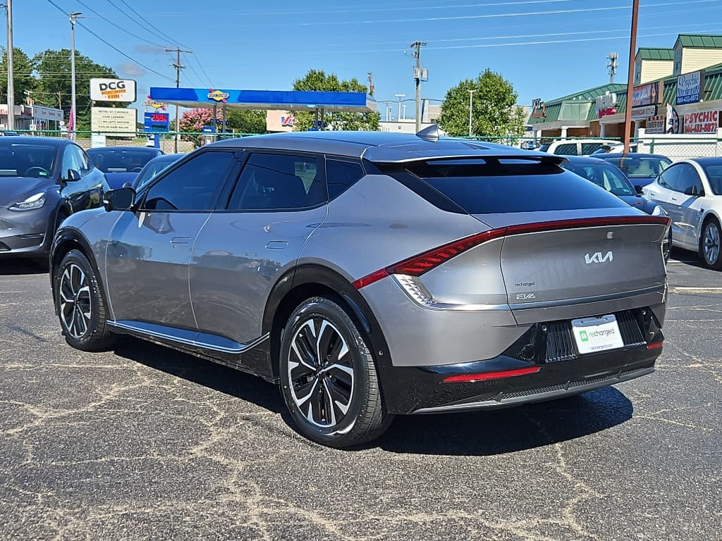 2022 Kia EV6 view 2