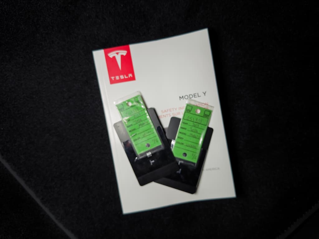 2023 Tesla Model Y view 22