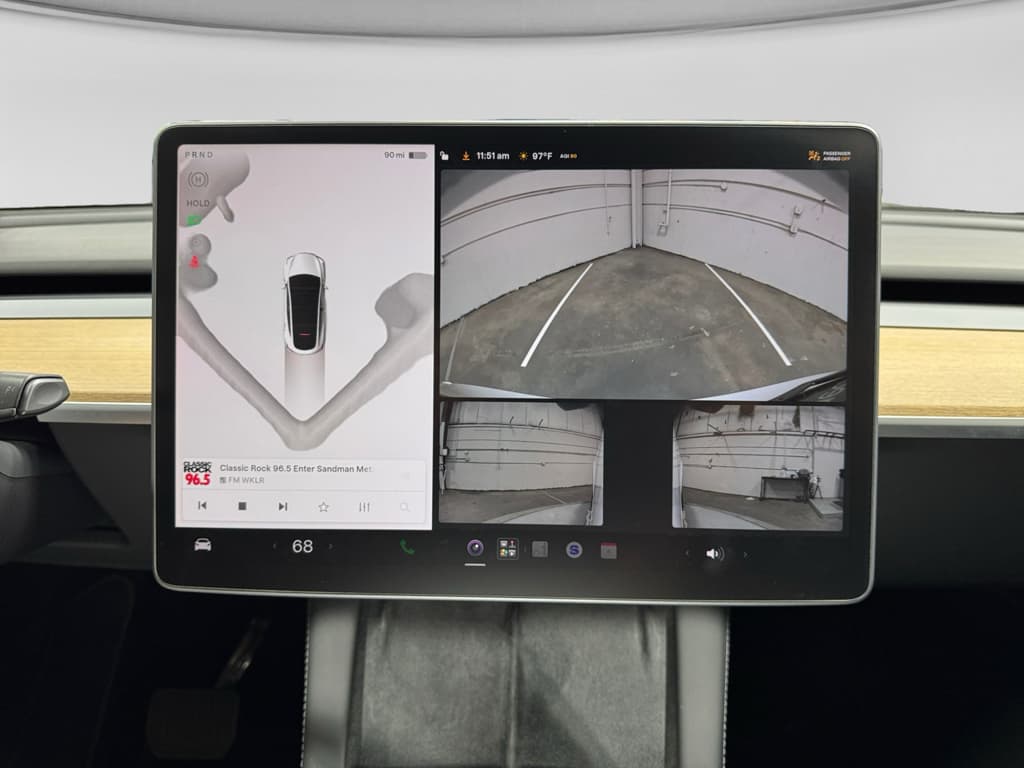 2023 Tesla Model Y view 14