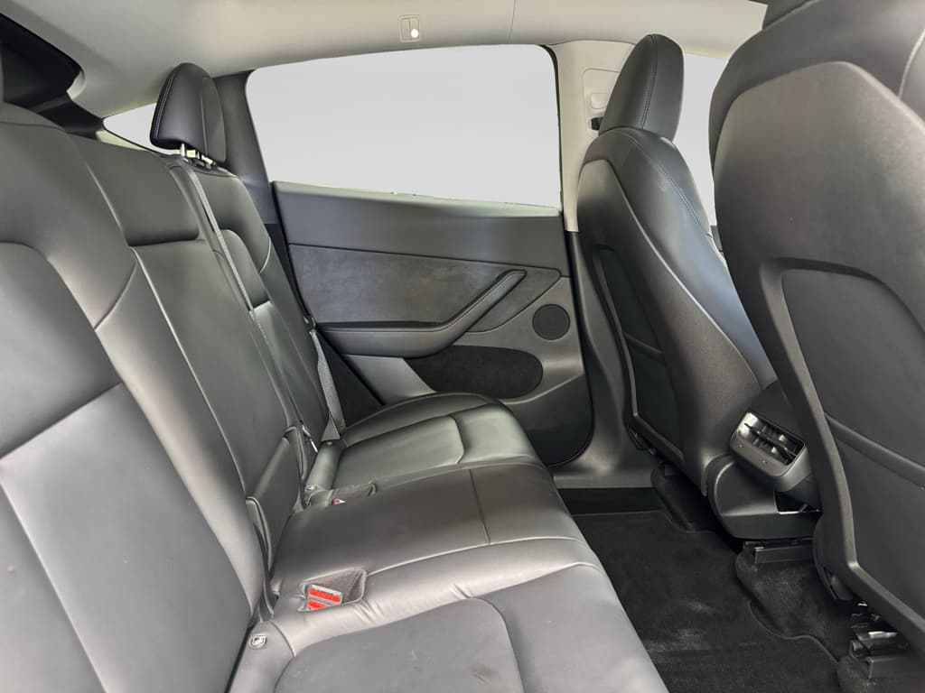 2023 Tesla Model Y view 21