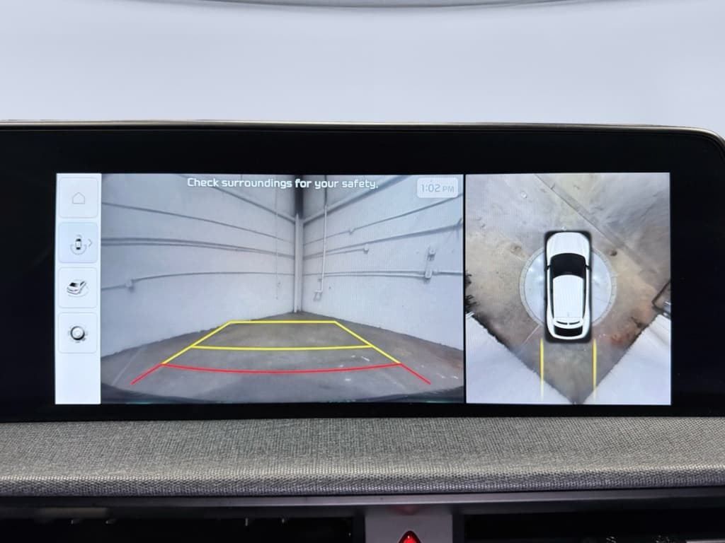 2022 Kia EV6 view 16