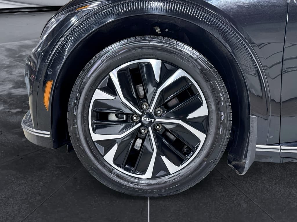 2022 Kia EV6 view 33