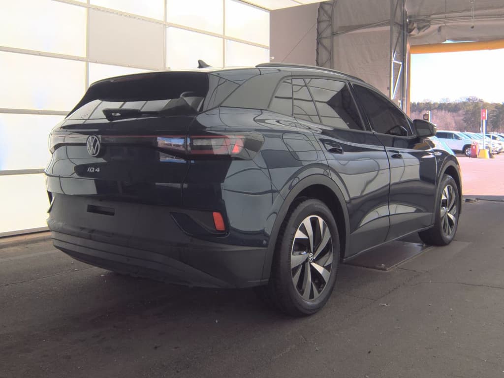 2023 Volkswagen ID.4 view 3