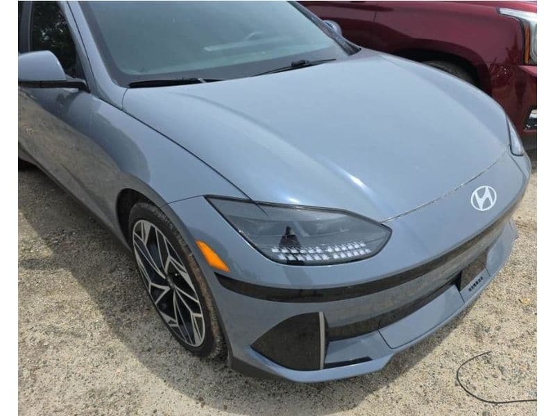 2024 Hyundai IONIQ 6 view 2