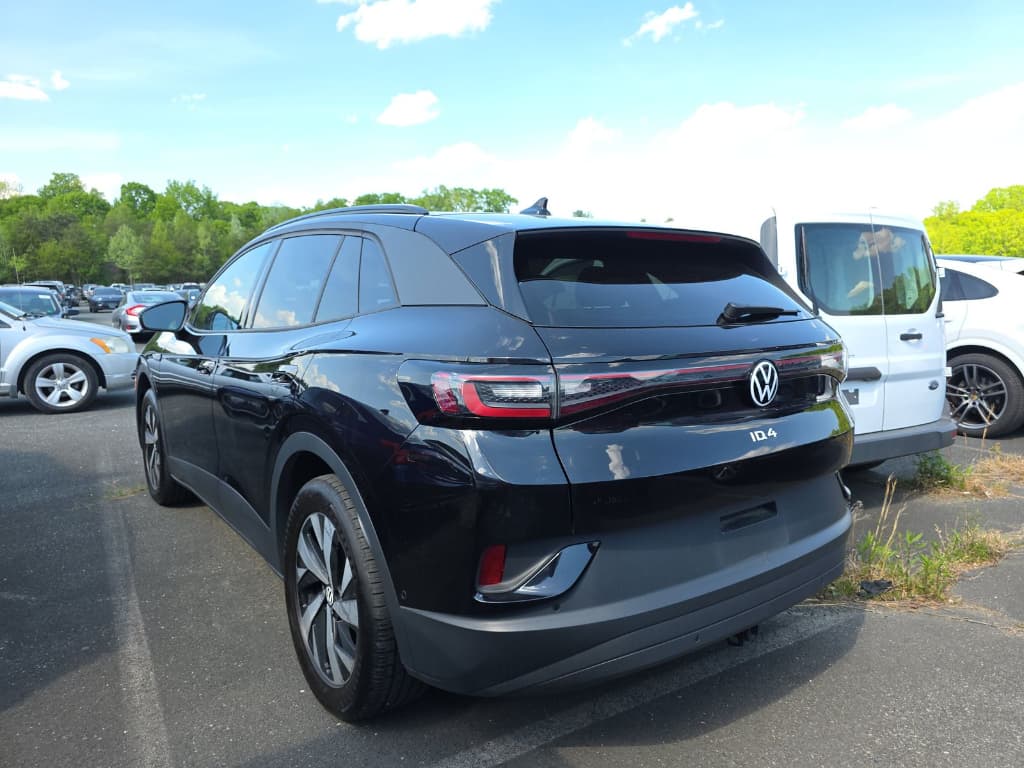 2023 Volkswagen ID.4 view 4