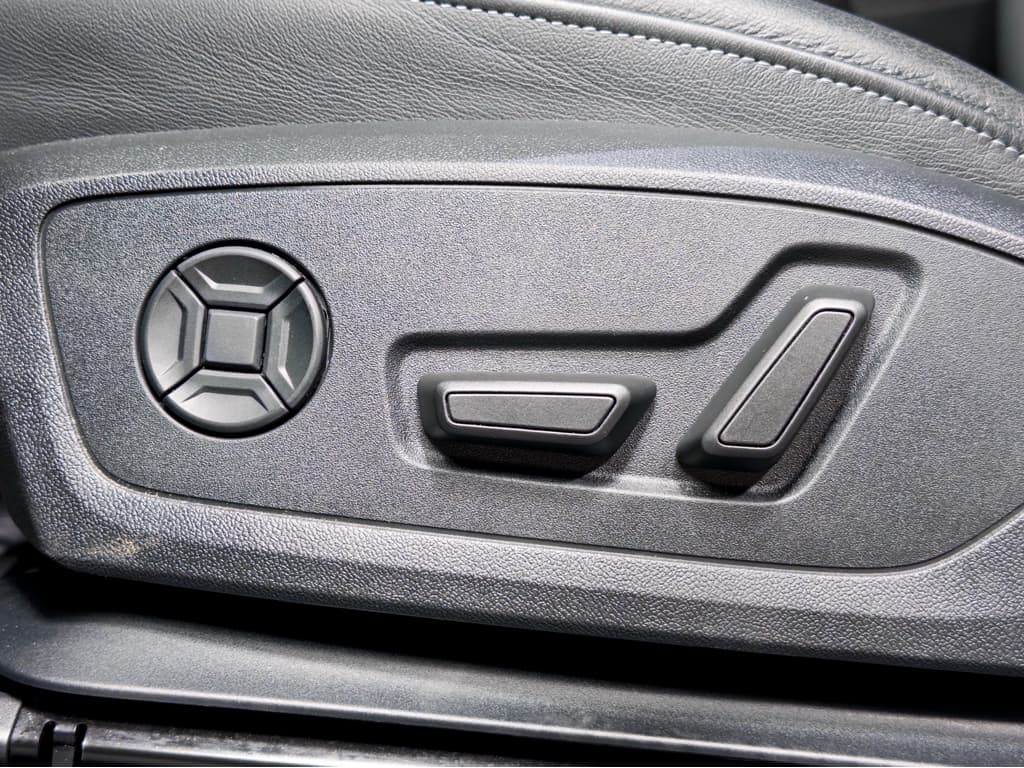 2023 Audi Q4 e-tron view 7