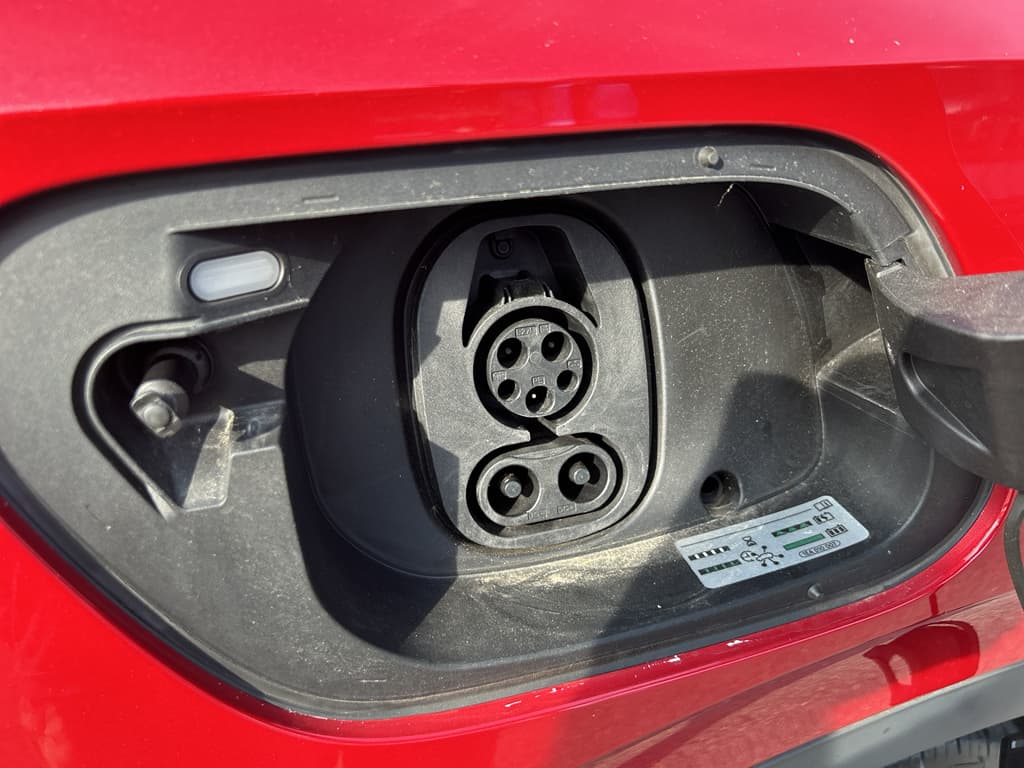 2021 Volkswagen ID.4 view 5