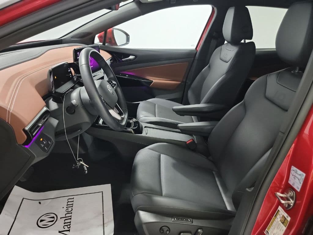 2021 Volkswagen ID.4 view 7