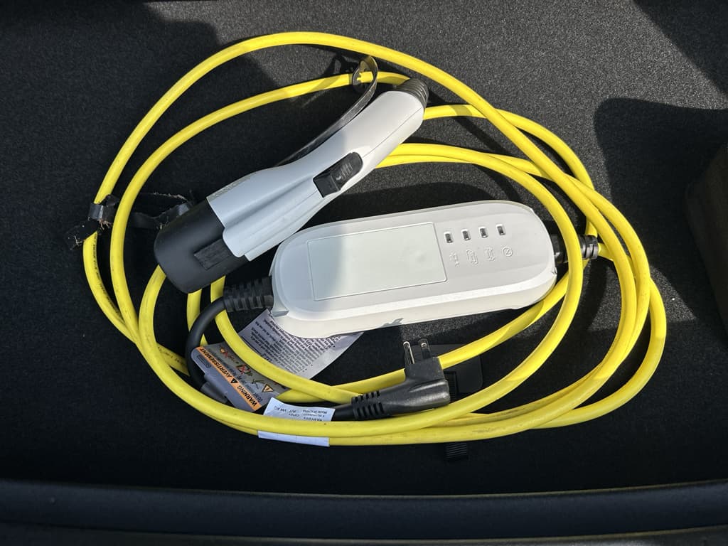 2021 Volkswagen ID.4 view 6