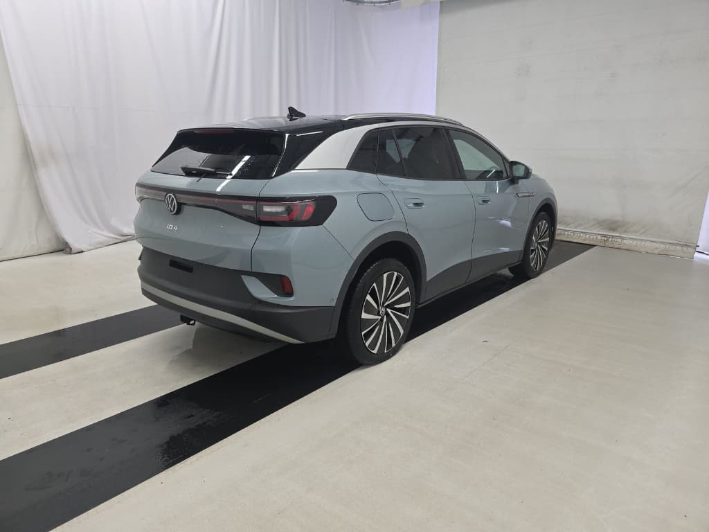 2023 Volkswagen ID.4 view 3