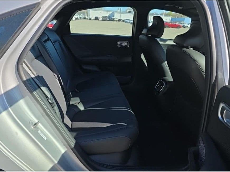 2024 Hyundai IONIQ 6 view 6