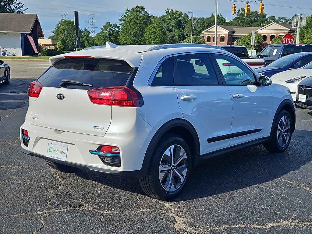 2020 Kia Niro EV view 3