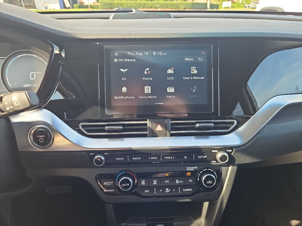 2020 Kia Niro EV view 12