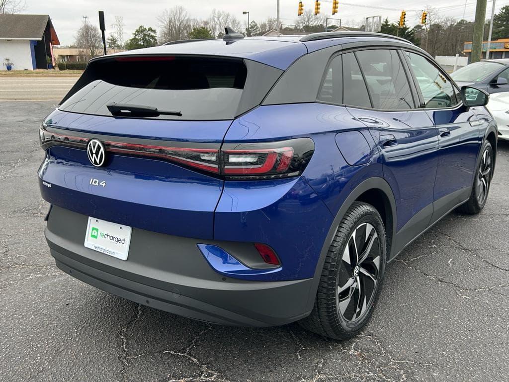 2021 Volkswagen ID.4 view 3