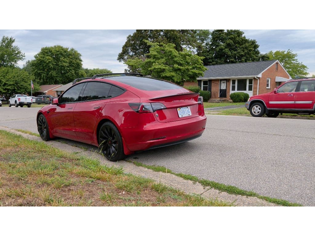 2021 Tesla Model 3 view 4