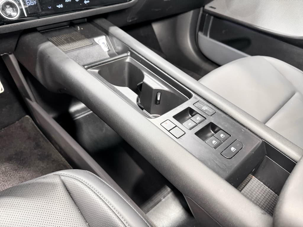 2024 Hyundai IONIQ 6 view 17