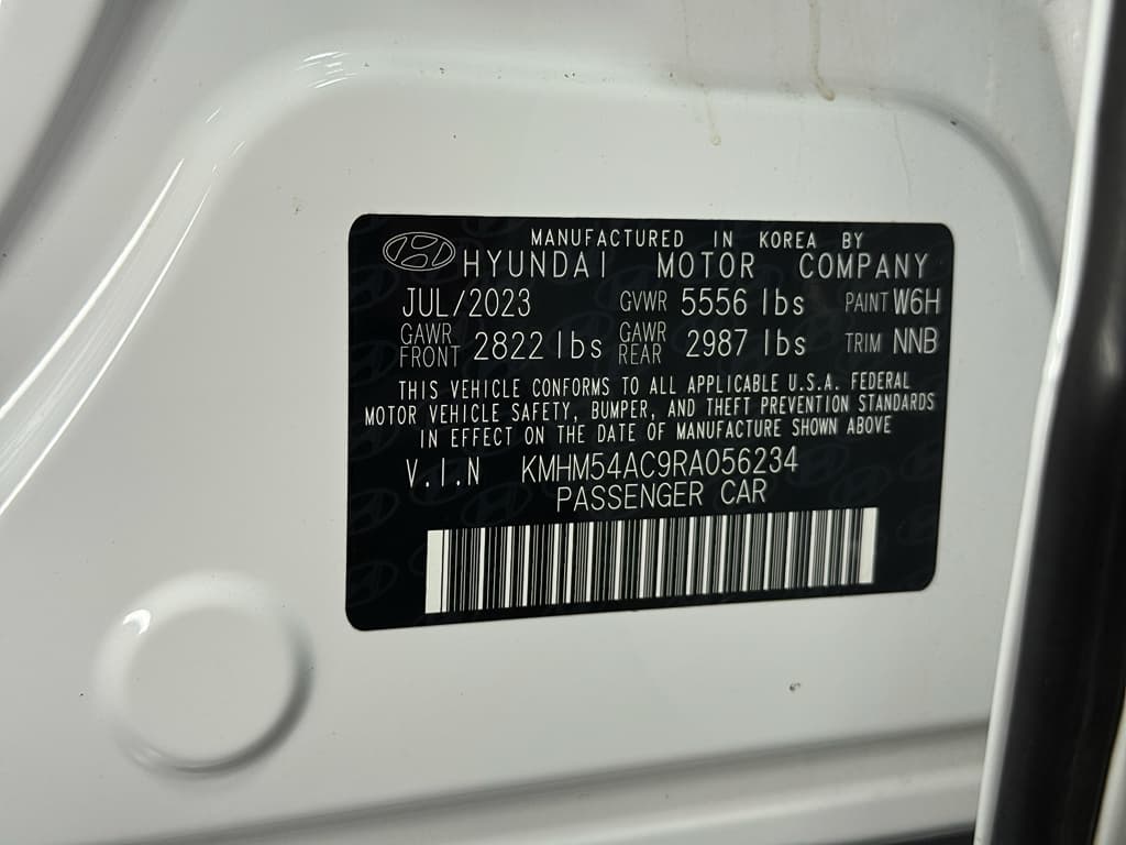 2024 Hyundai IONIQ 6 view 27