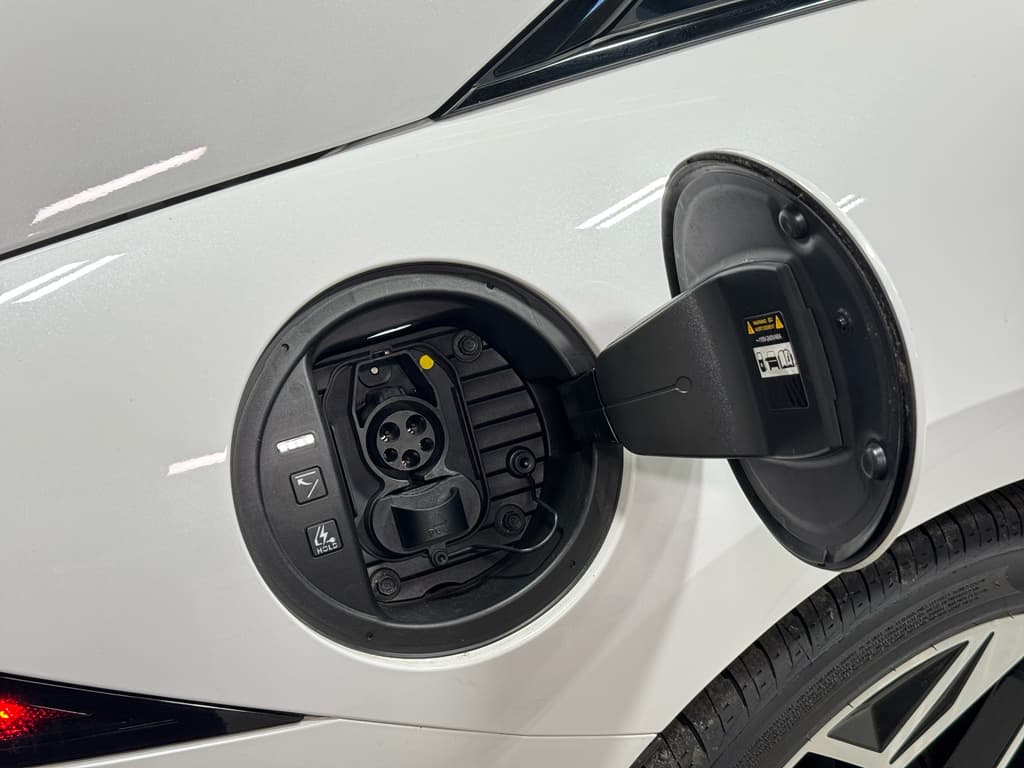2024 Hyundai IONIQ 6 view 5