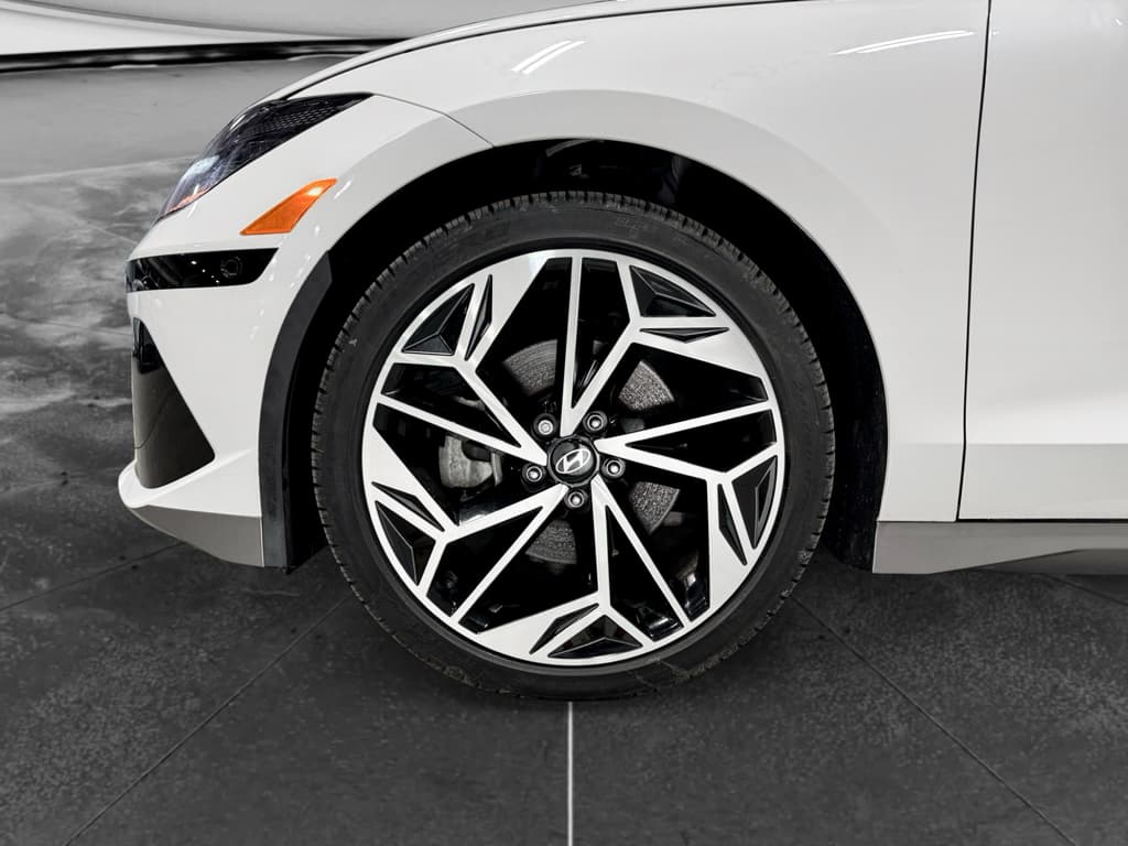 2024 Hyundai IONIQ 6 view 29