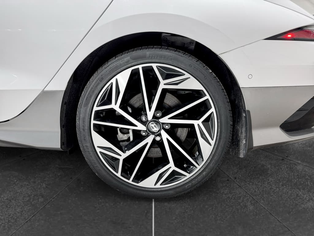 2024 Hyundai IONIQ 6 view 31